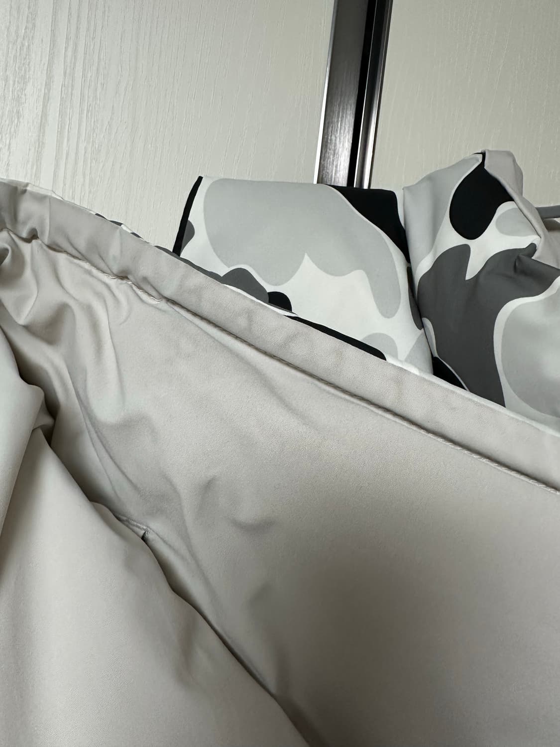 베이프 리버시블 패딩 조끼 (XXL) 상품이미지7