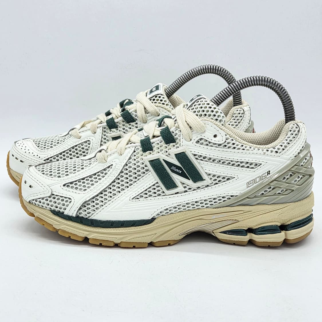 뉴발란스 1906R 실버 그린 (240 D) 상품이미지1