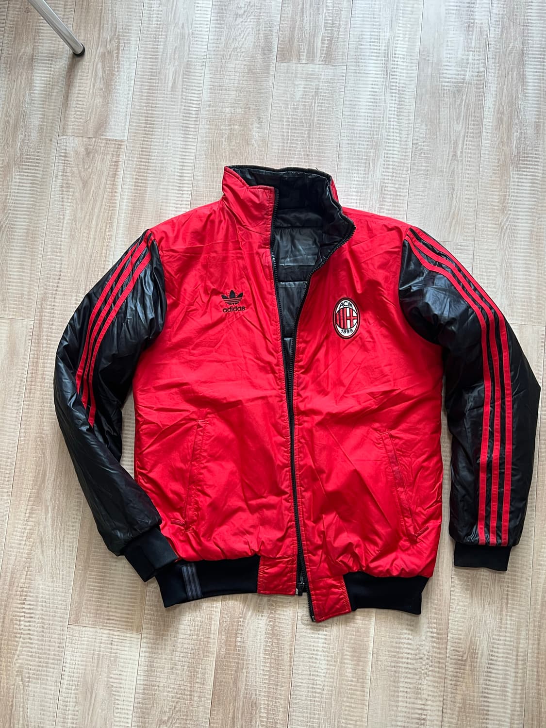 아디다스 ac밀란 리버시블 경량 패딩 자켓 100 검빨 상품이미지4