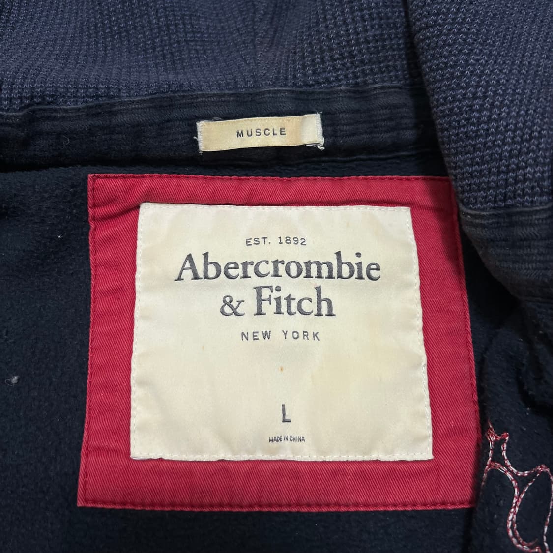 아베크롬비 앤 피치 데미지 빅로고 자수 후드집업 [네이비] L/100 상품이미지5