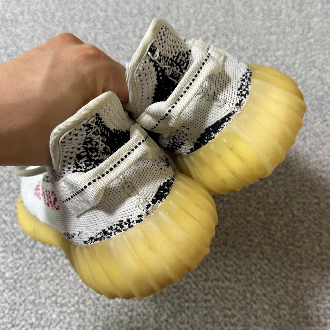 [정가 60만원] 아디다스 이지부스트 지브라 275 상품이미지6