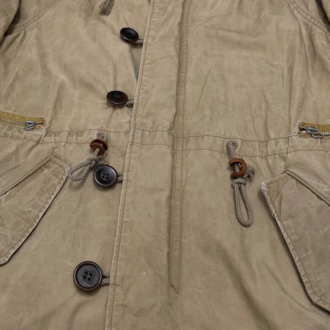 언더커버 (Undercover) 상품이미지4