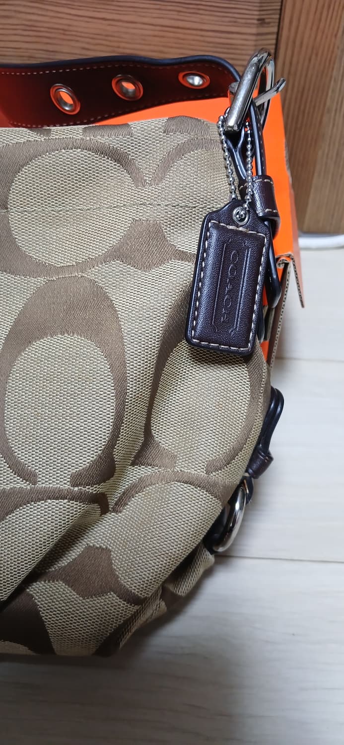 코치 숄더백  상품이미지8