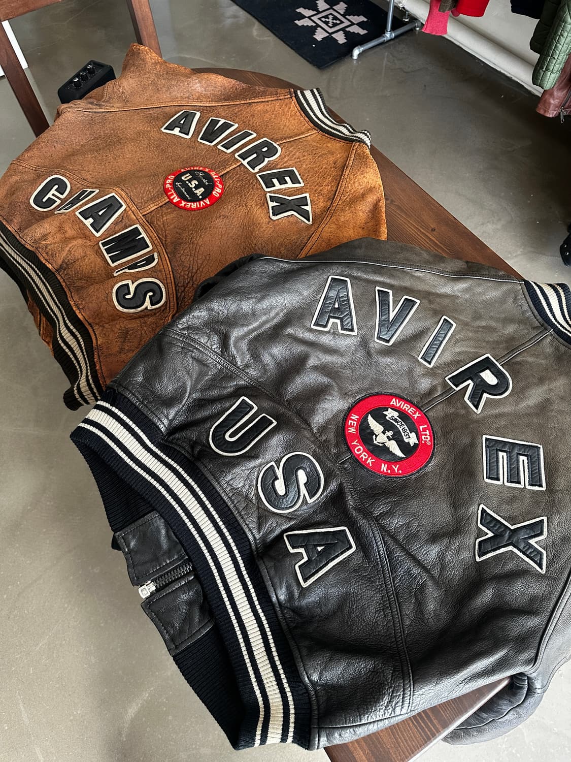 90s Avirex 아비렉스 레더 바시티 자켓 브라운 상품이미지2