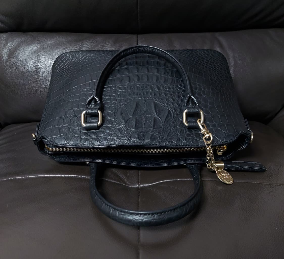 피에르가르뎅 악어 패턴 토트백

 상품이미지4