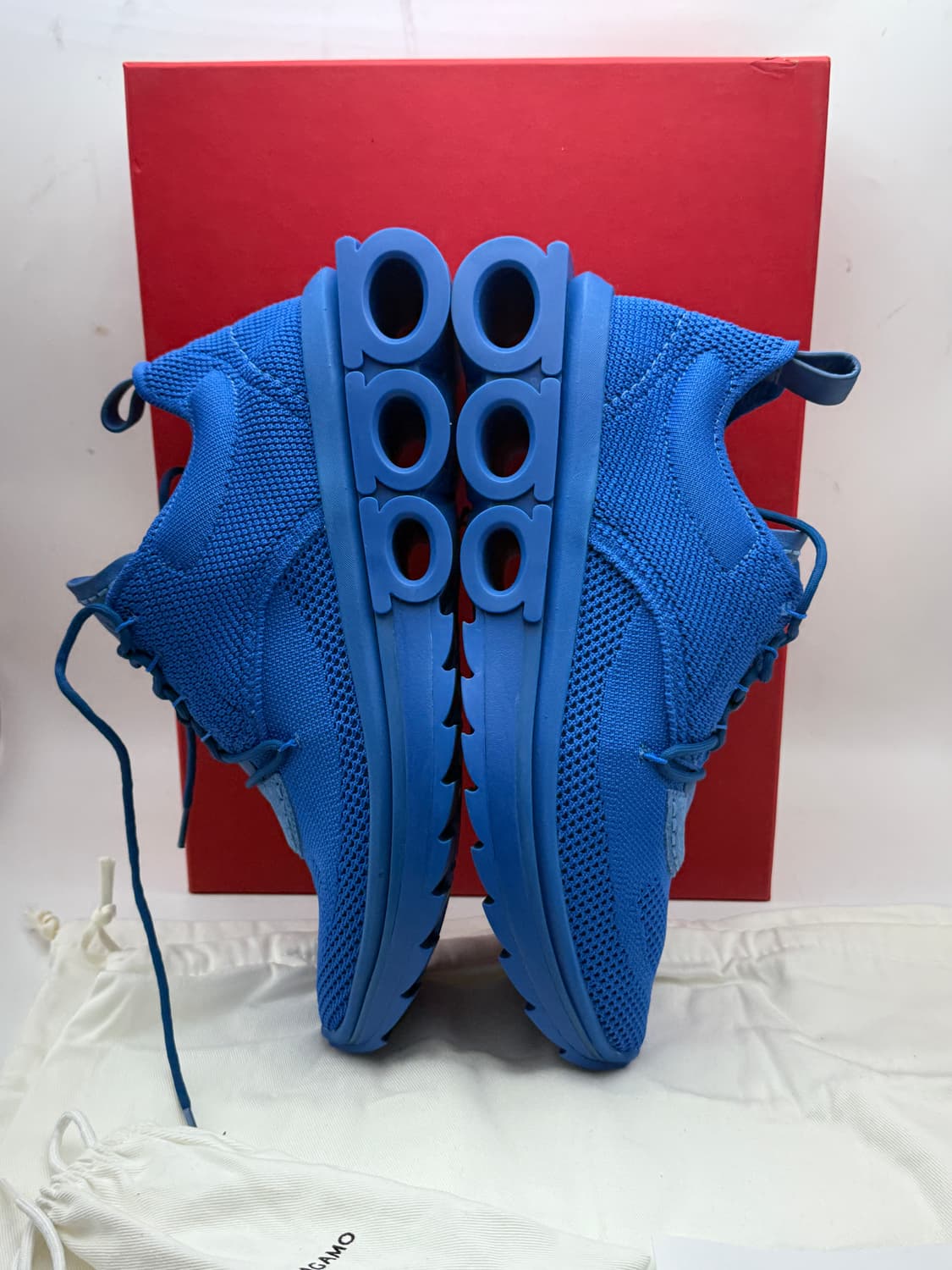 정품)페라가모스니커즈270 상품이미지4