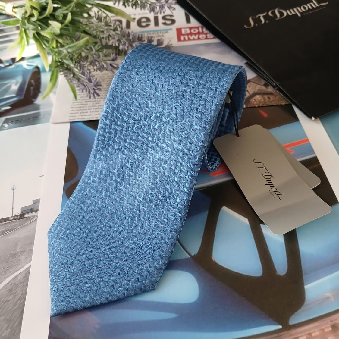 듀퐁 실크 스카이블루 자카드 로고 넥타이 8cm 새상품 A19036
 상품이미지2