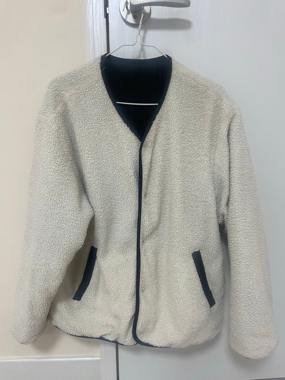 스파오 리버시블 누빔 뽀글이 후리스 상품이미지1