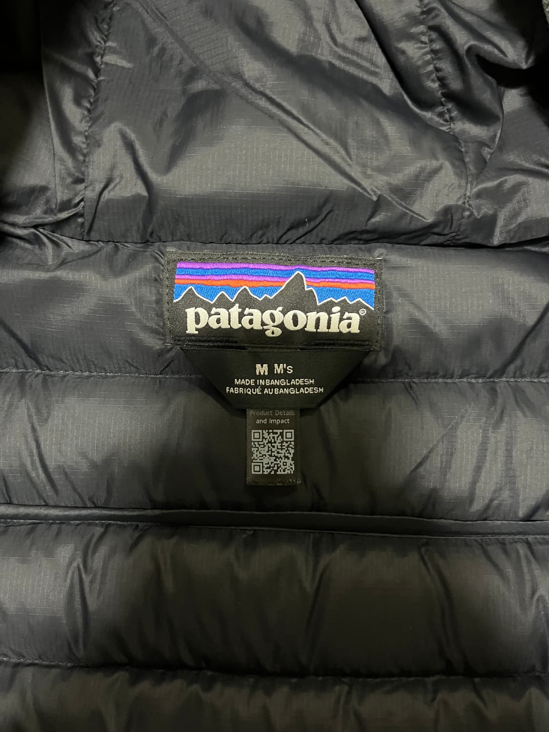 파타고니아 다운 스웨터 후디 블랙 상품이미지4