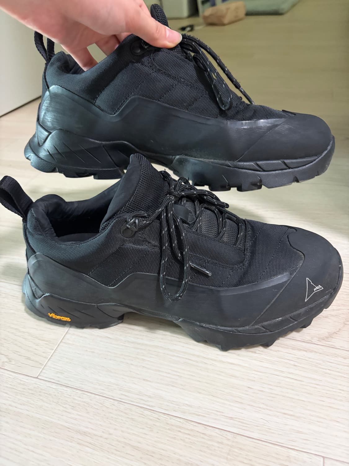 로아 하이킹 카타리나 블랙 상품이미지3