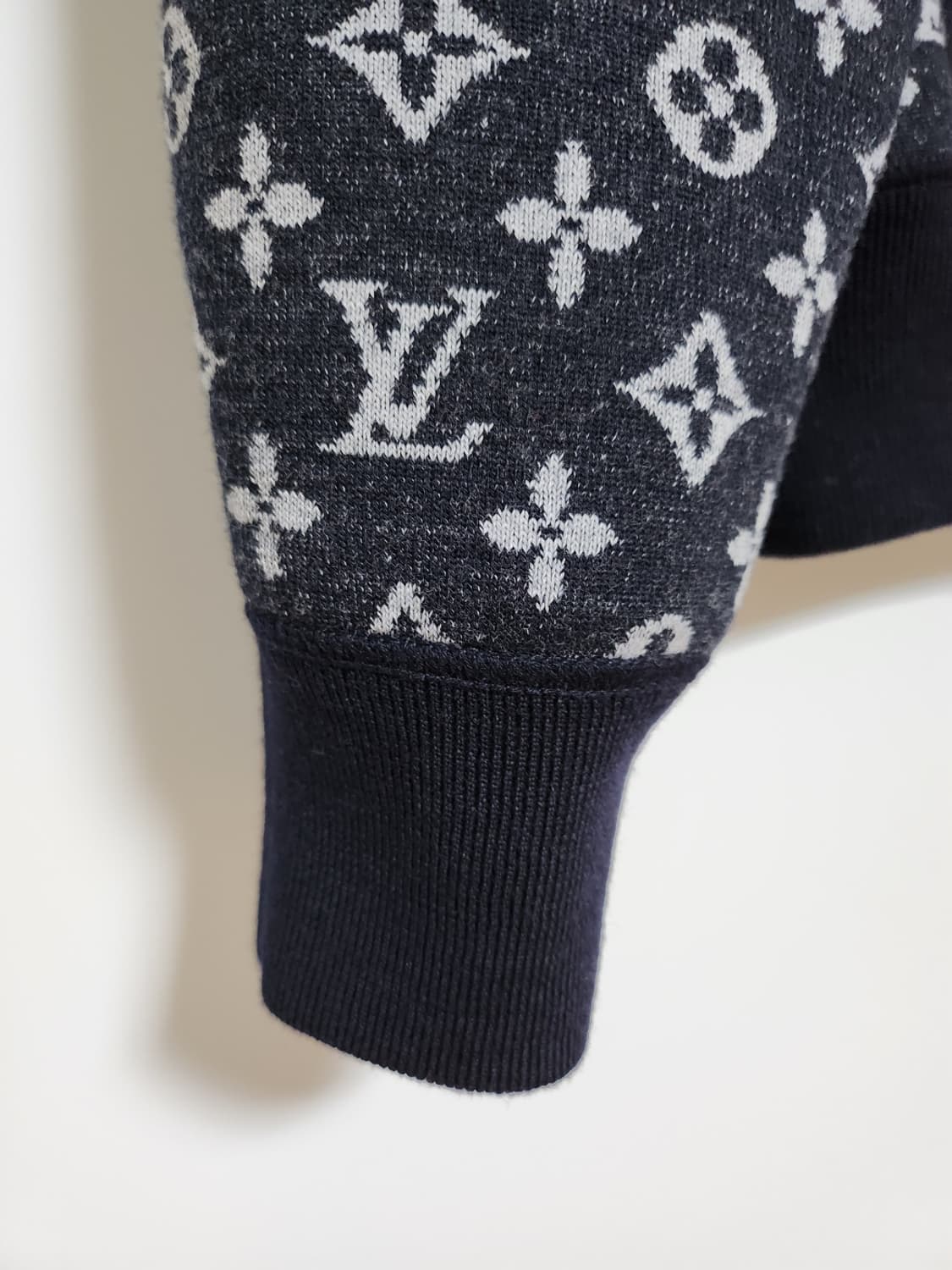 [L] 루이비통 리버시블 모노그램 자켓 L 1A96K4 상품이미지4