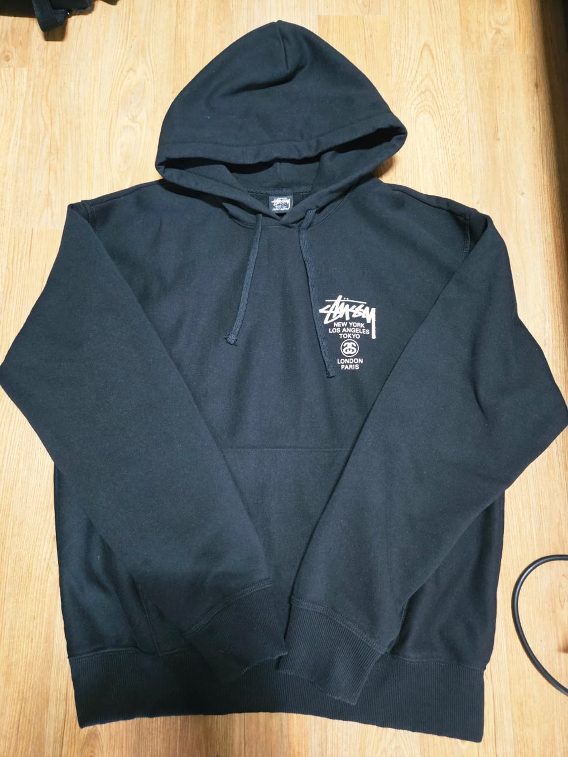 [L] 스투시 월드투어 후드티 일본 매장판 블랙 상품이미지1