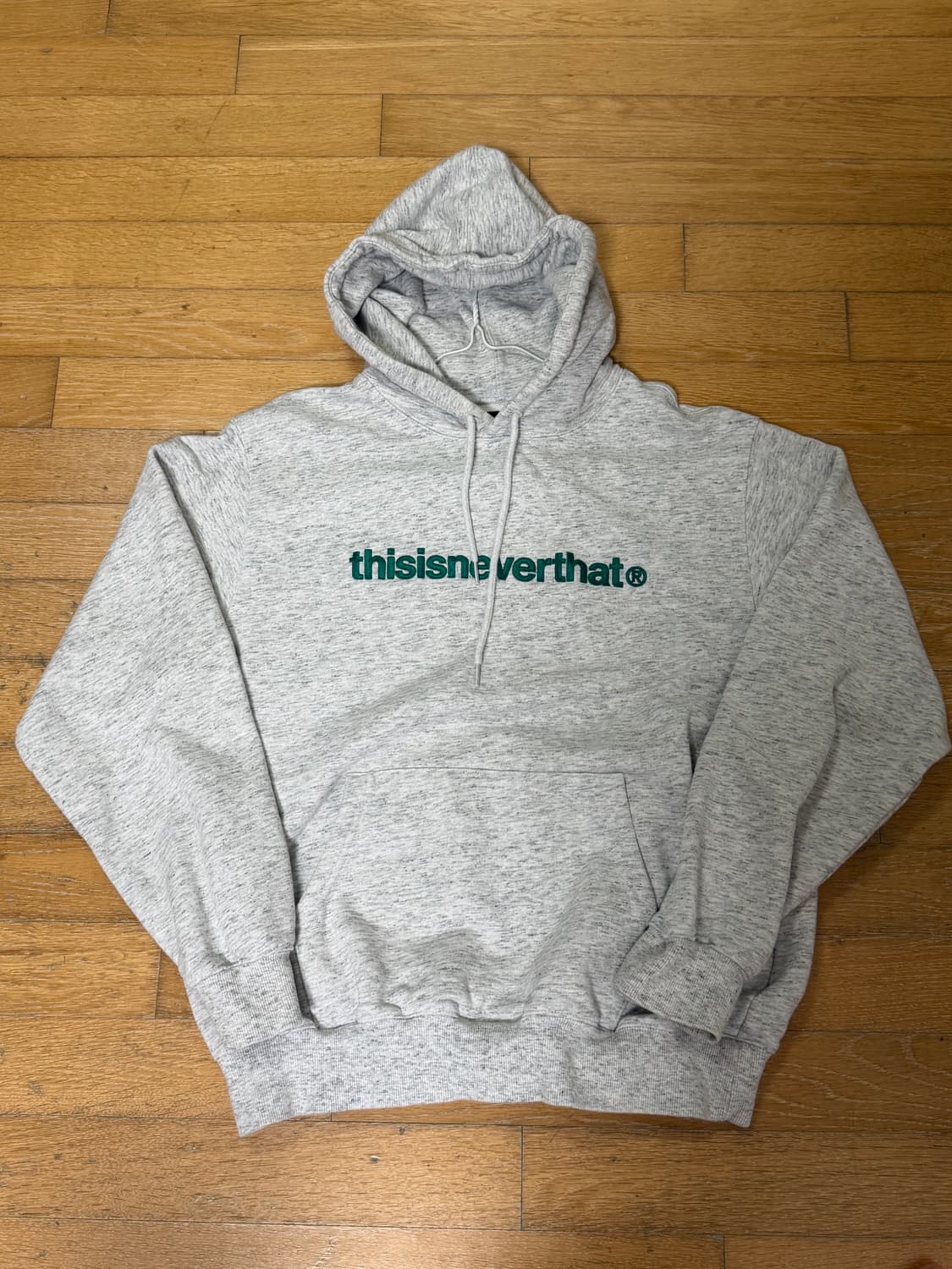 디스이즈네버댓 T-Logo Hoodie 상품이미지1