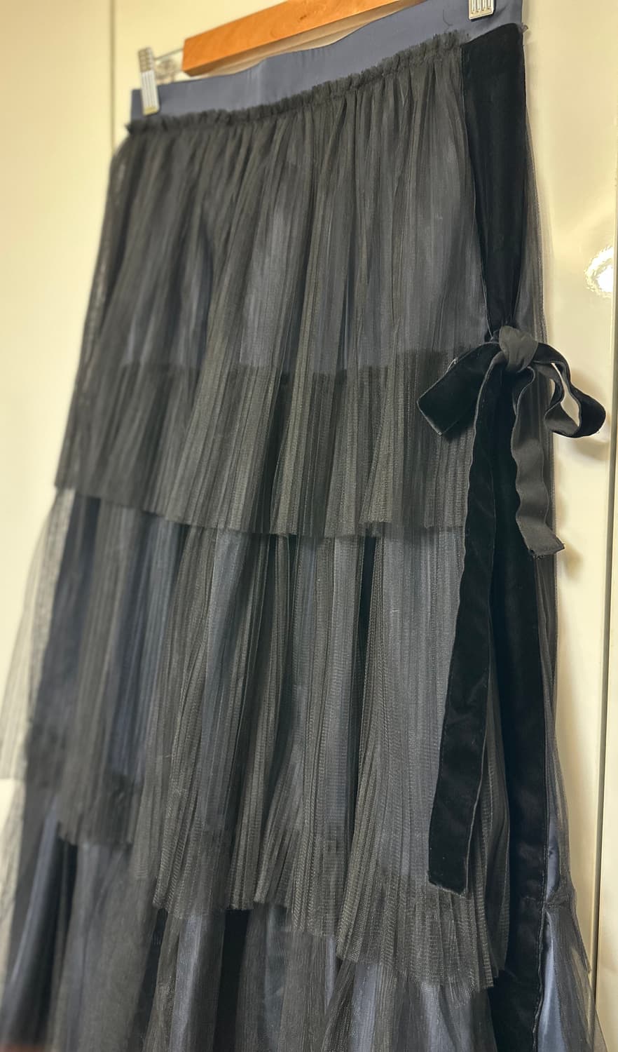 럭키슈에뜨 블랙 롱샤 스커트 상품이미지5