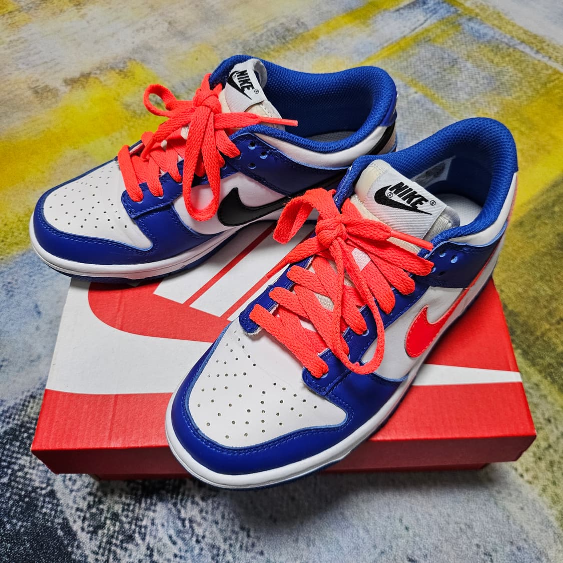 235ㅣ나이키 덩크 로우 GS 흰파빨 운동화 런닝화 러닝화 상품이미지3