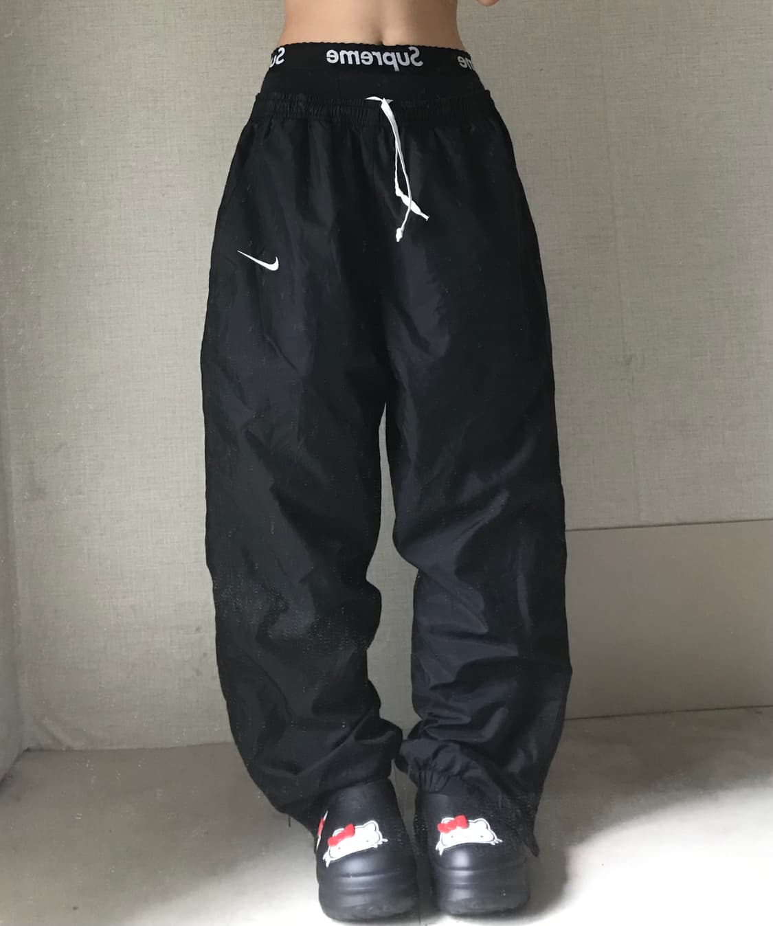 나이키 블랙 와이드핏 트레이닝팬츠 상품이미지2