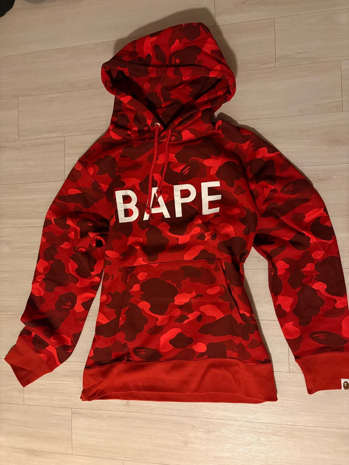베이프 레드 카모 후드티 상품이미지1
