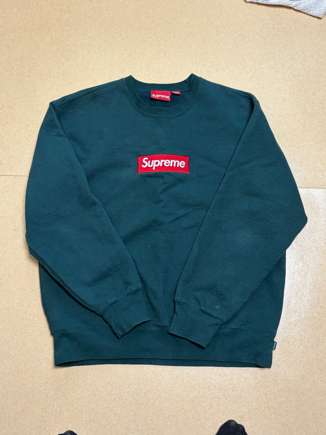 Supreme 22fw box logo crewneck 상품이미지3