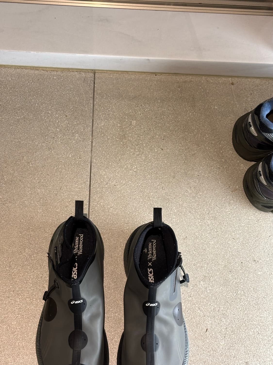 아식스 비비안웨스트우드 ltx 260사이즈 상품이미지5