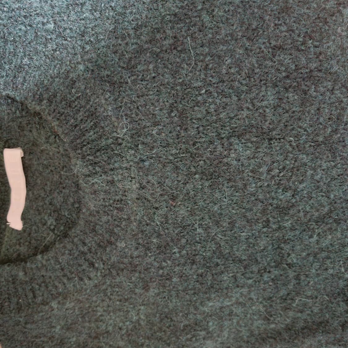 수아레 알파카 라운드 니트 그린 M사이즈 상품이미지2