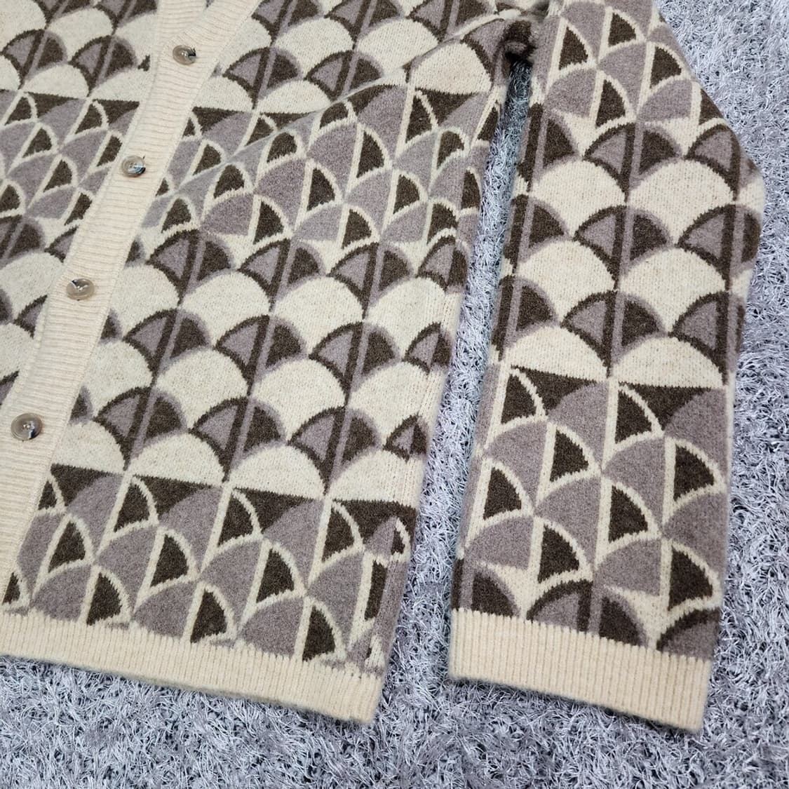 나누슈카 니트 오버핏 가디건 남성105~110 상품이미지3