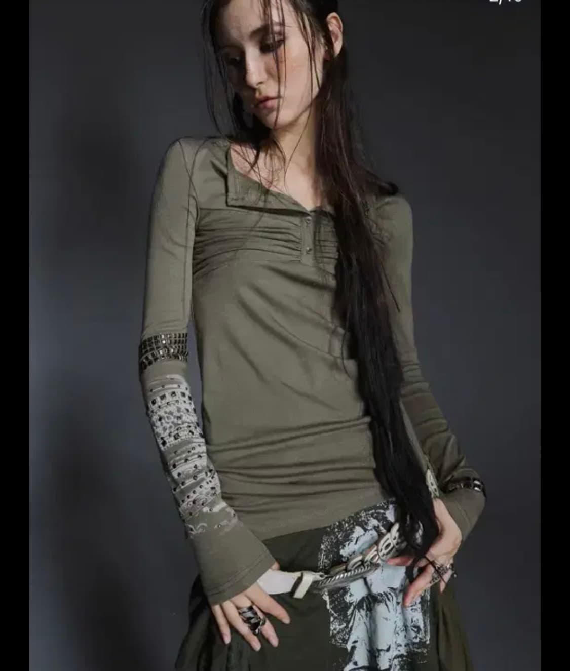 더블펀치 테스트메커니즘 롱슬리브 카키 상품이미지1