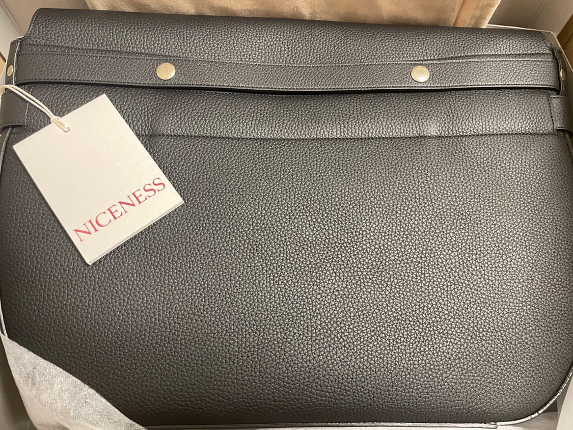 Niceness L.HEFNER LEATHER POSTMAN BAG 상품이미지7