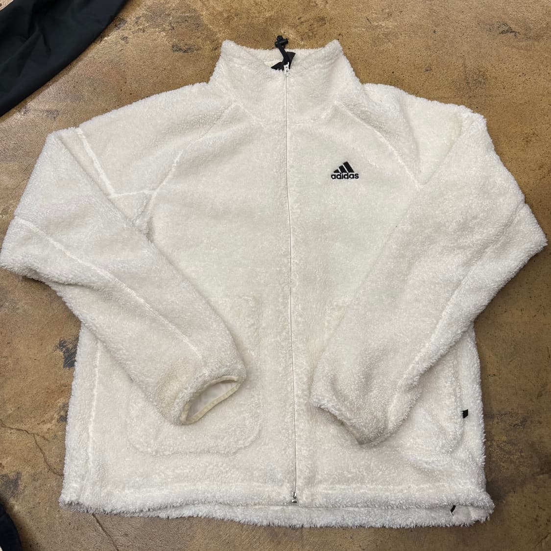 아디다스 화이트 후리스 집업 상품이미지2