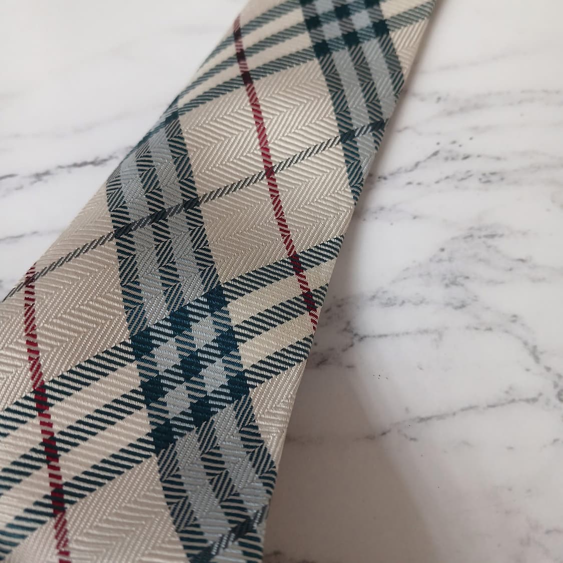 버버리 실크 베이지 체크 패턴 넥타이 8.5cm A등급 E890 상품이미지8