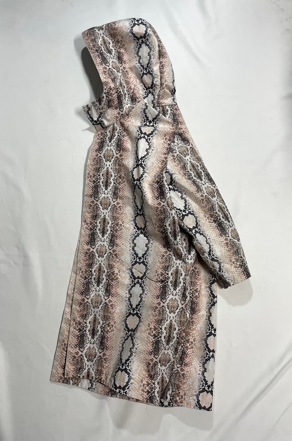 maje snake print 후드 쉘파카  상품이미지4