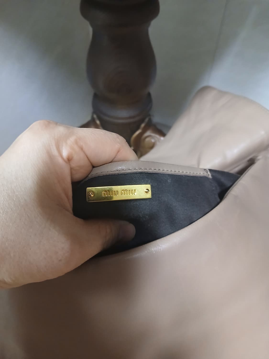 미우미우 체인 숄더백 상품이미지8