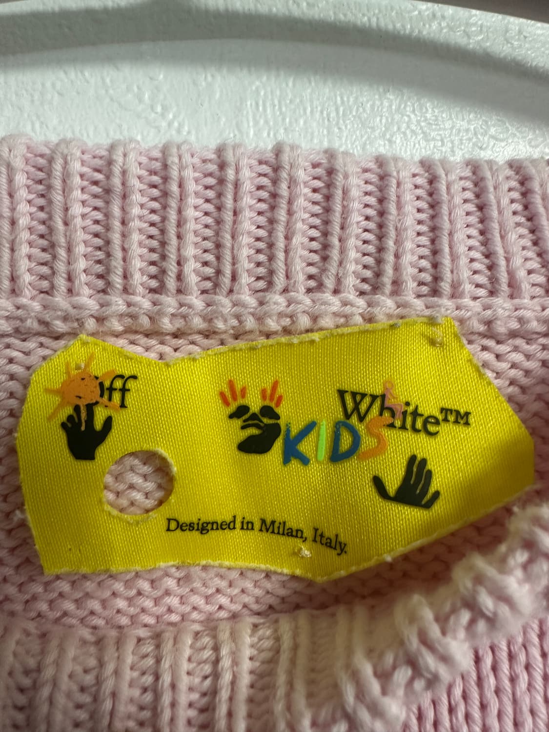 오프화이트 베이비 핑크 니트 상품이미지3