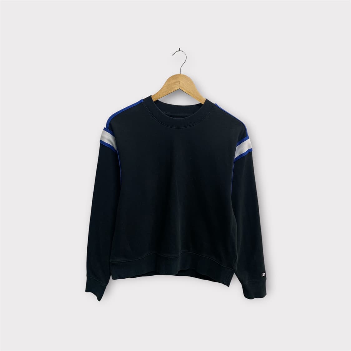 CK 캘빈클라인 라인 맨투맨 XS 상품이미지3