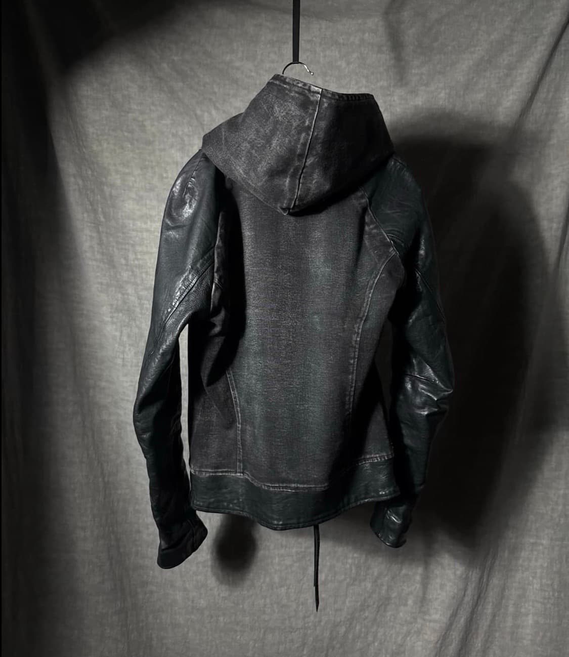 KMrii 암레더 비대칭 후드자켓 상품이미지7