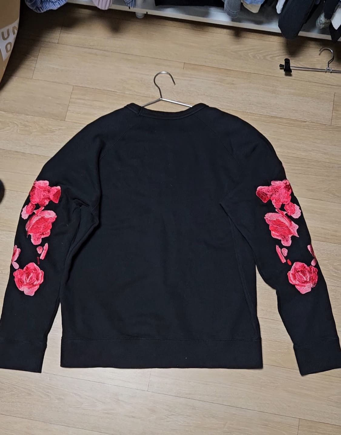 아워레가시 14AW 로즈  맨투맨 상품이미지2