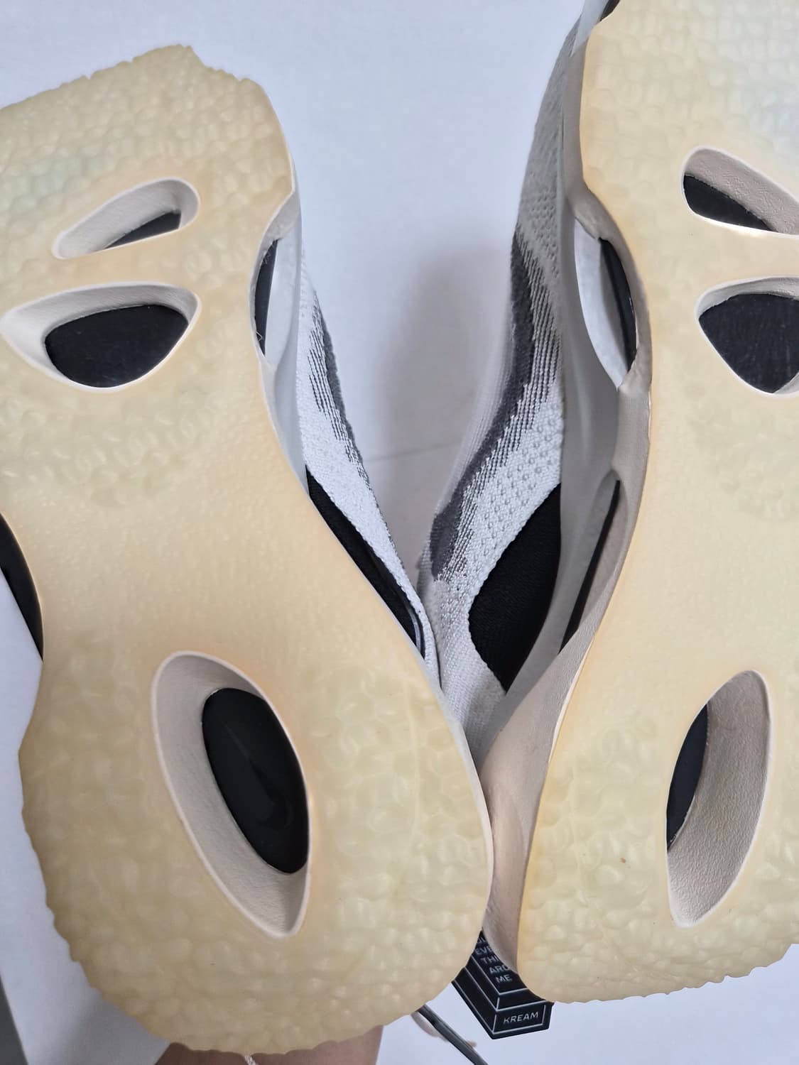 나이키 플라이니트 코코넛 밀크 팝니다(새제품) 상품이미지4