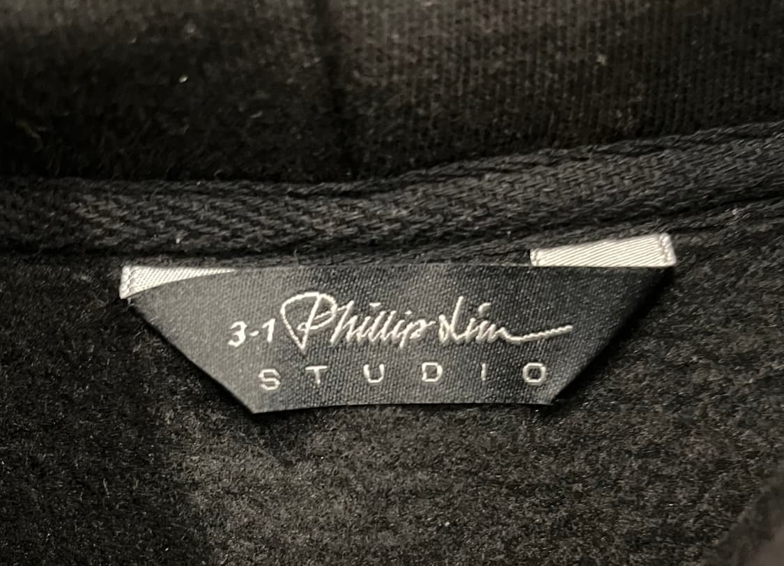 3.1 필립림 스튜디오 블랙 후드티 상품이미지3