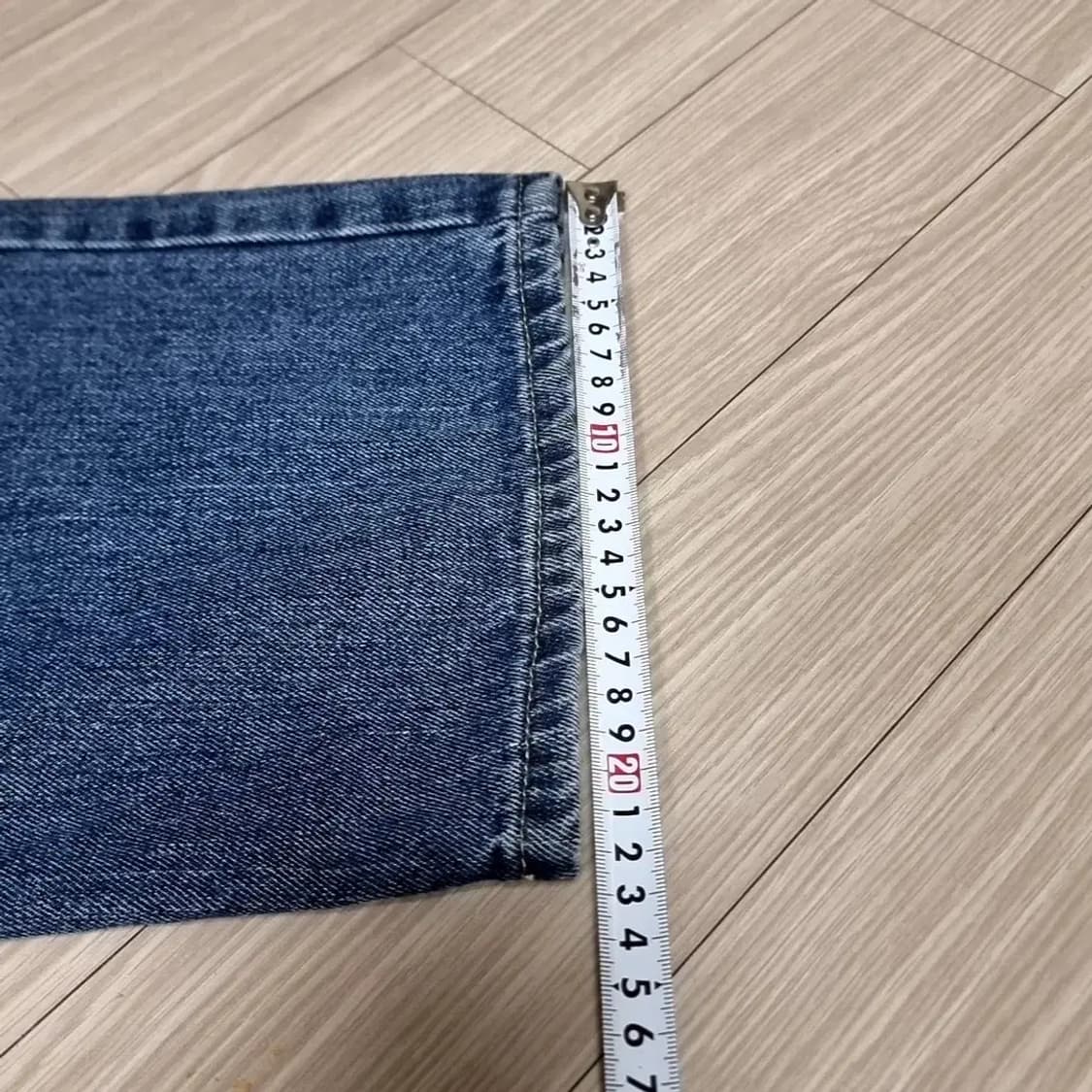 80-90년대 미국에서 생산된 리바이스 505 데님입니다. 38*30 사 상품이미지8