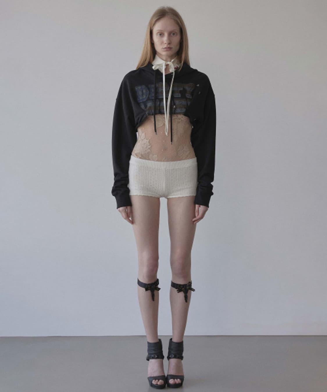 Glitter Flag Crop Hoodie Black M 상품이미지3