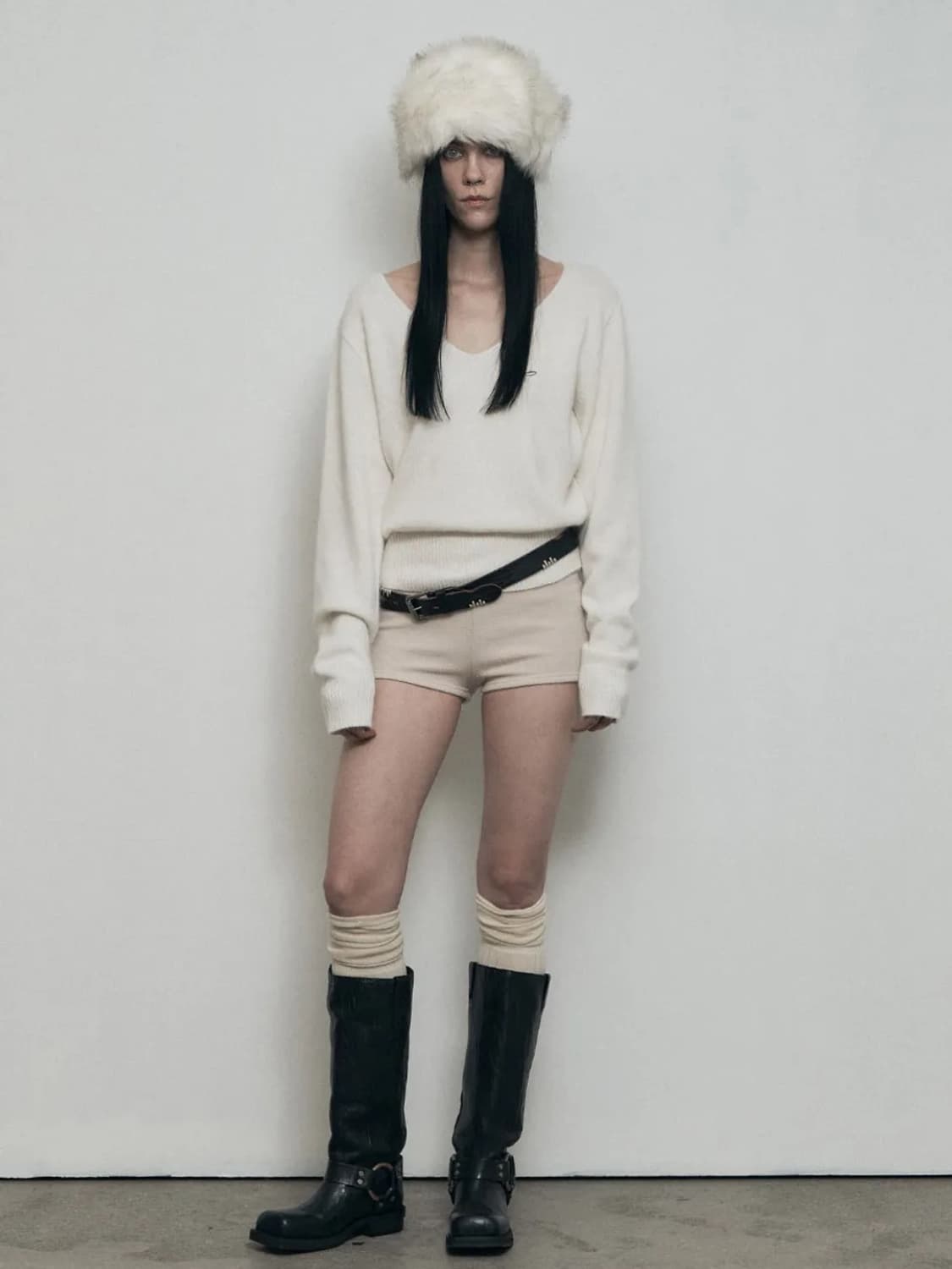 보헴서 코지 니트 쇼츠 아이보리 상품이미지1