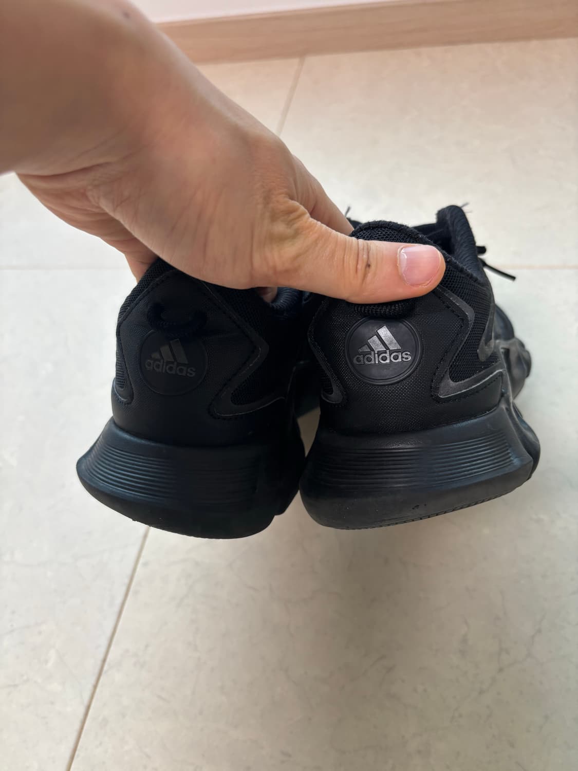 아디다스 올블랙 운동화 280 상품이미지4