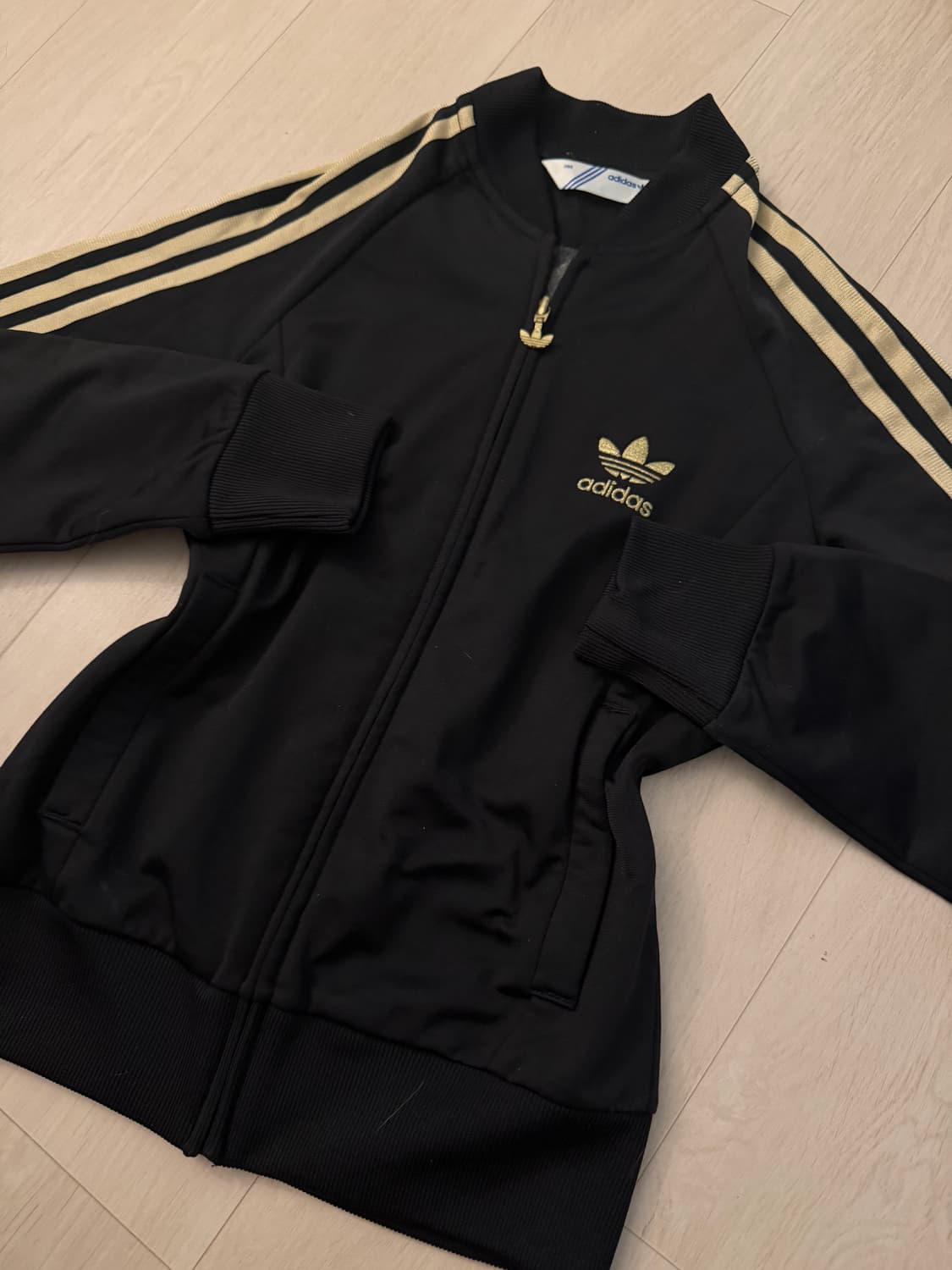 아디다스 대장템 슬림핏 블랙골드 져지 상품이미지1