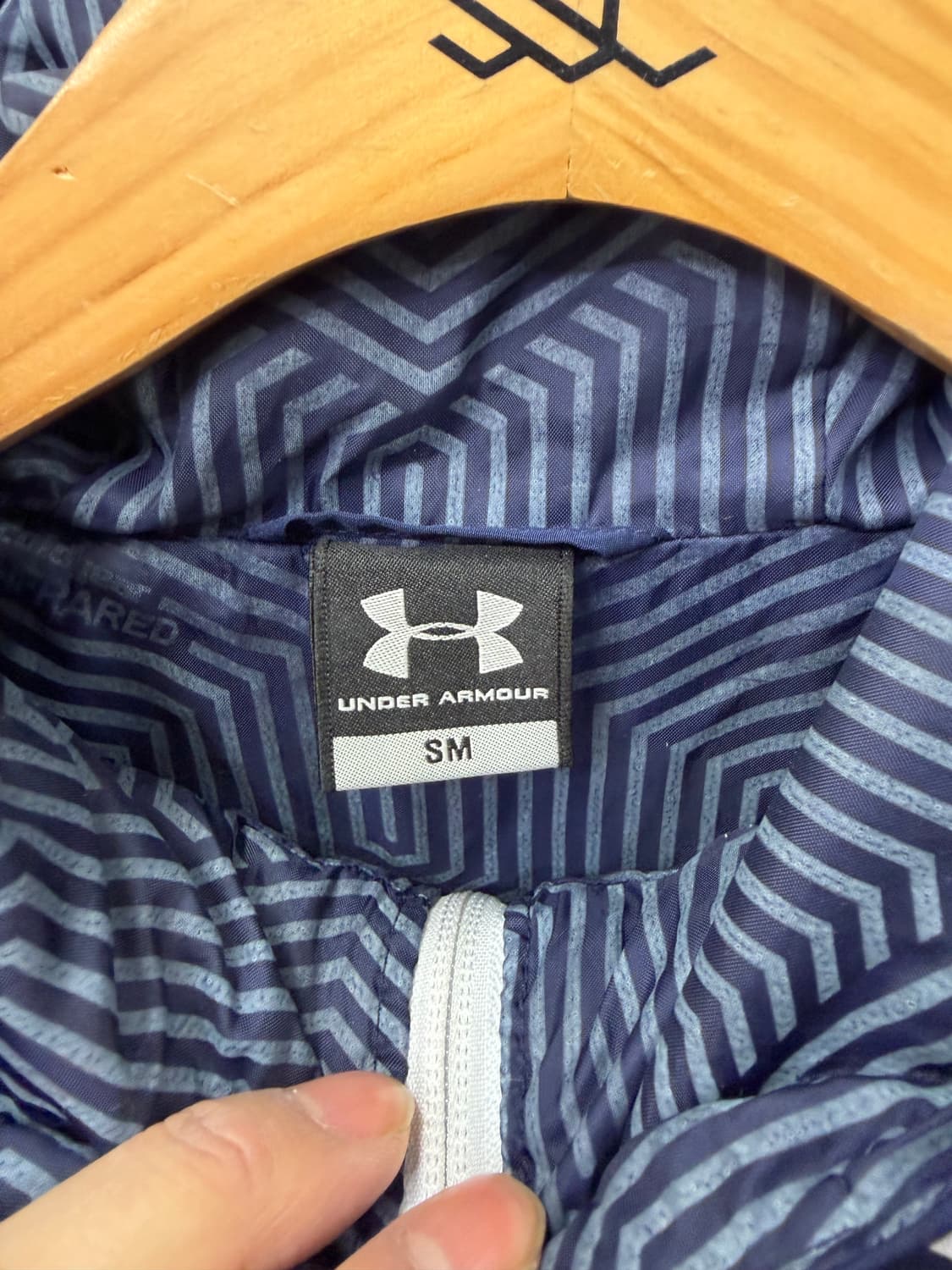 정품) 언더아머 남성 패딩 M  상품이미지6