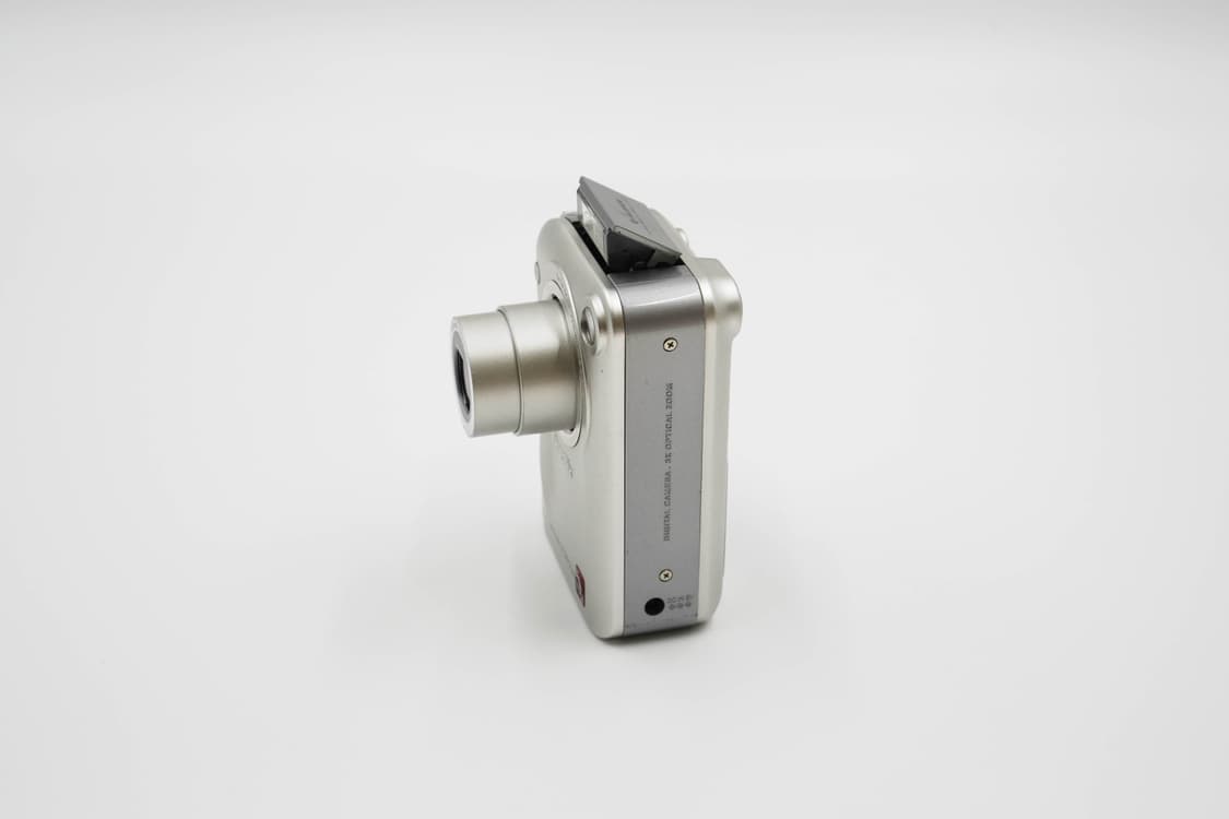 Fujifilm FinePix F601 (후지필름 파인픽스 F601) 상품이미지4