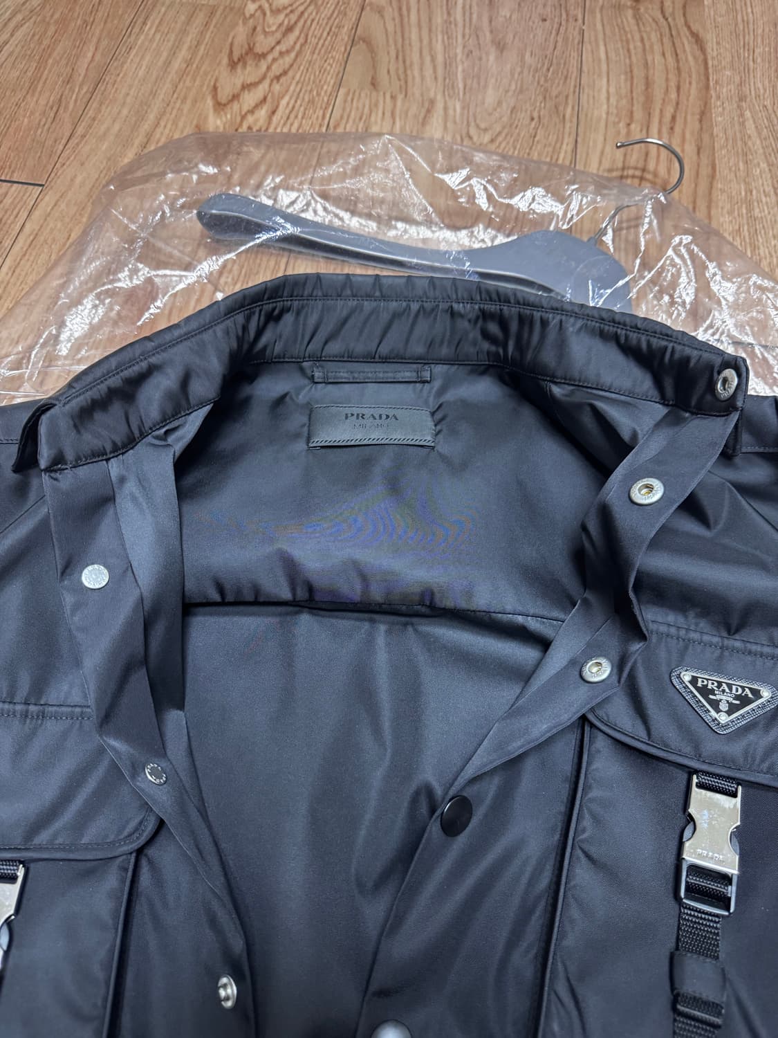 프라다 리나일론 셔츠 자켓 반팔긴팔 팝니다 상품이미지9
