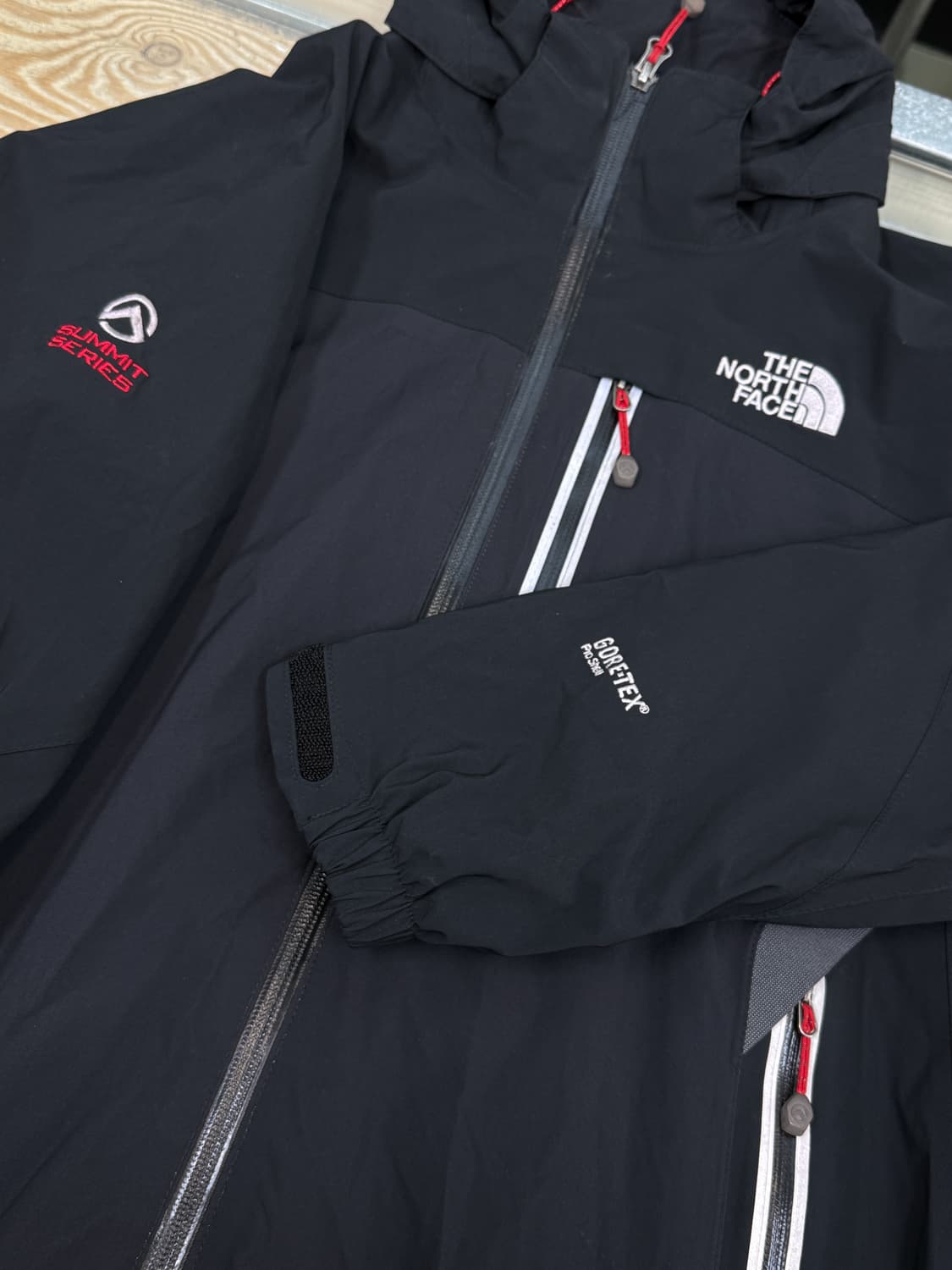 노스페이스 고어텍스 서밋 시리즈 자켓 상품이미지5