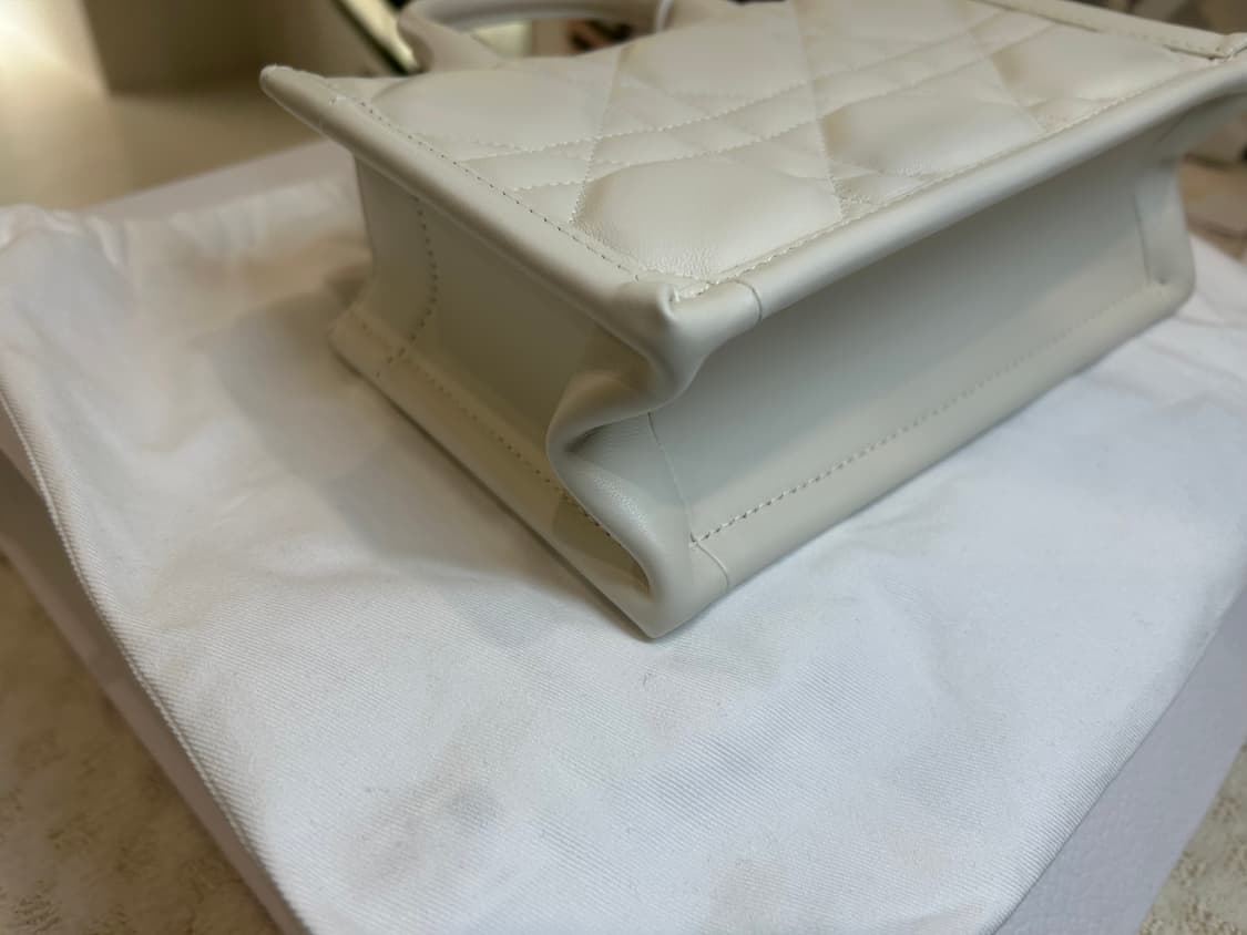 [정품/중고] 디올 까나쥬 북토트 미니백 상품이미지4