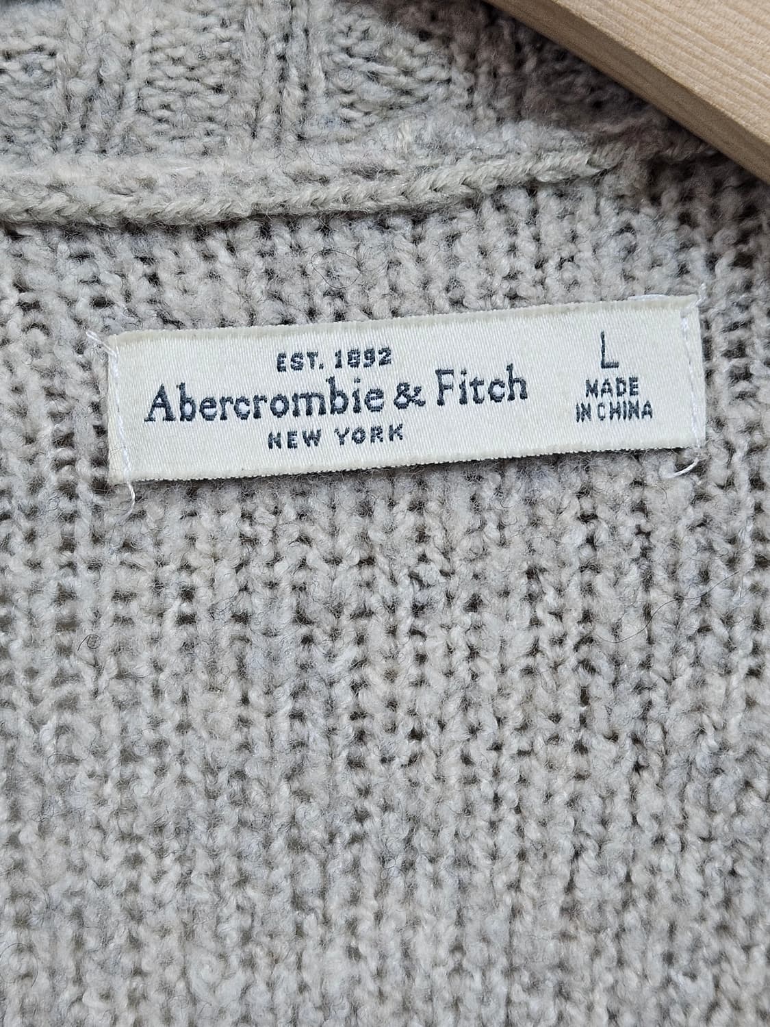 아베크롬비 앤 피치 울혼방 니트 가디건 L 상품이미지3
