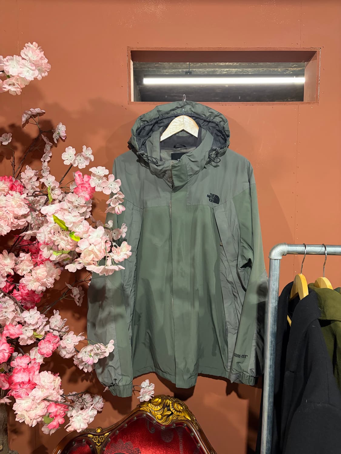 노스페이스 고어텍스 올리브 바람막이 상품이미지1