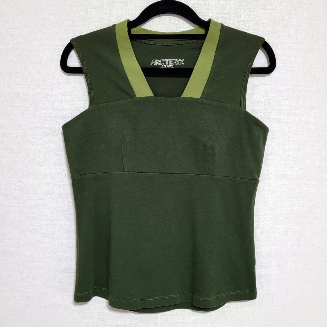 아크테릭스 슬리브리스 탑 나시탑 (날씬55까지) 상태최상 상품이미지1